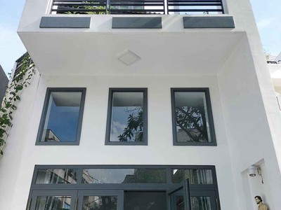Cho thuê pjongf khép kín chính chủ t2 5385
