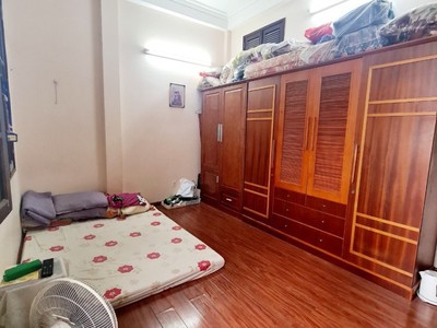 Cho thuê pjongf khép kín chính chủ t2 5380
