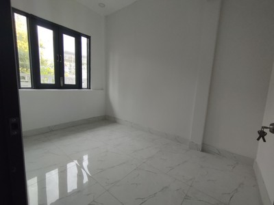 Cho thuê pjongf khép kín chính chủ t2 5477