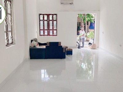 Cho thuê pjongf khép kín chính chủ t2 5462