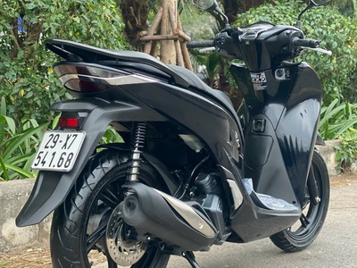 Cần bán SH Việt 150 ABS cuối 2020 màu đen cực đẹp- Biển Vip 3