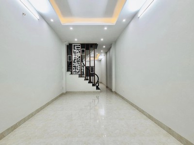 Cho thuê pjongf khép kín chính chủ t2 5705