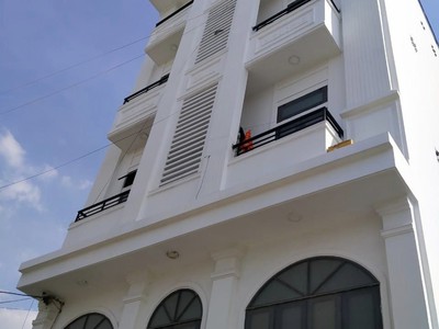 Cho thuê pjongf khép kín chính chủ t2 5769