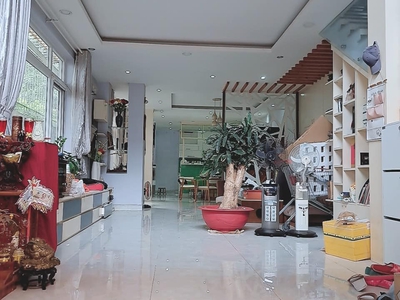Cho thuê pjongf khép kín chính chủ t2 5738