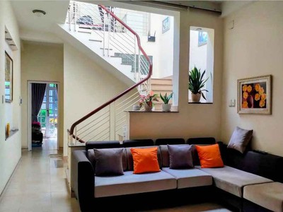 Cho thuê pjongf khép kín chính chủ t2 5828