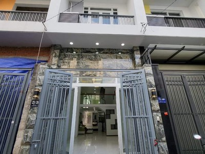 Cho thuê pjongf khép kín chính chủ t2 5808