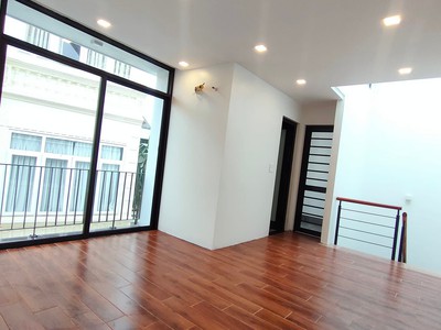 Cho thuê pjongf khép kín chính chủ t2 5879