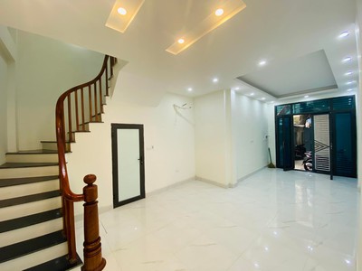 Cho thuê pjongf khép kín chính chủ t2 5907