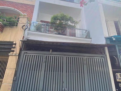Cho thuê pjongf khép kín chính chủ t2 5920