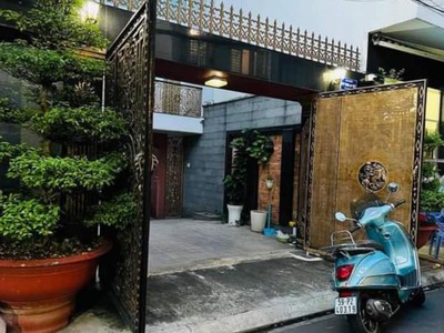 Cho thuê pjongf khép kín chính chủ t2 5999