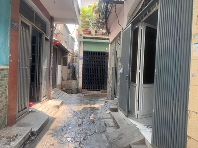 Cho thuê pjongf khép kín chính chủ t2 6377