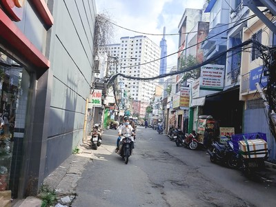 Cho thuê pjongf khép kín chính chủ t2 6567