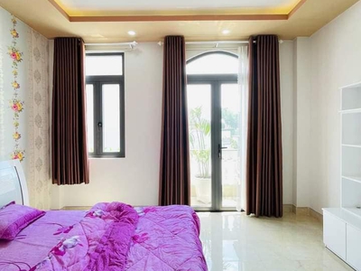Cho thuê pjongf khép kín chính chủ t2 6496