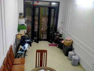 Cho thuê pjongf khép kín chính chủ t2 6553