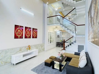 Cho thuê pjongf khép kín chính chủ t2 6495