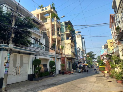 Cho thuê pjongf khép kín chính chủ t2 6248
