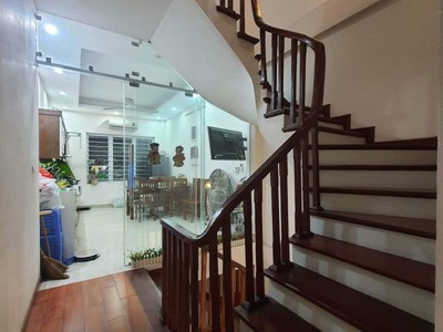 Cho thuê pjongf khép kín chính chủ t2 6518