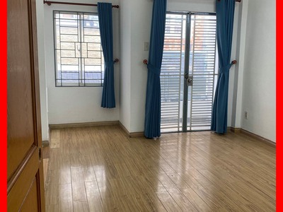 Cho thuê pjongf khép kín chính chủ t2 6329