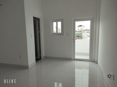 Cho thuê pjongf khép kín chính chủ t2 6542