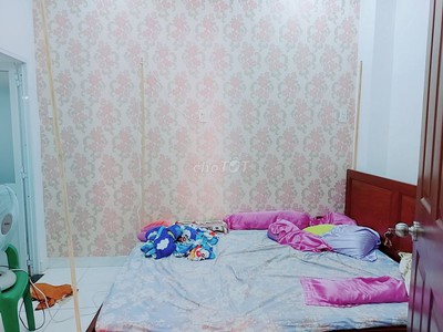 Cho thuê pjongf khép kín chính chủ t2 6643