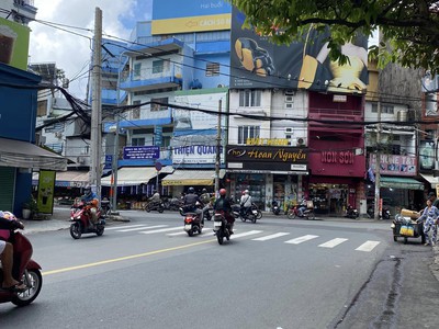 Cho thuê pjongf khép kín chính chủ t2 6843