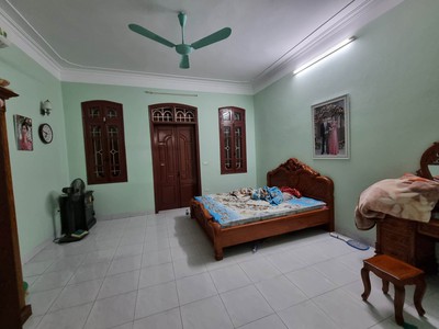 Cho thuê pjongf khép kín chính chủ t2 7019