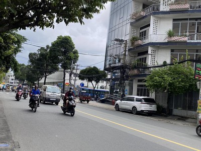 Cho thuê pjongf khép kín chính chủ t2 6848