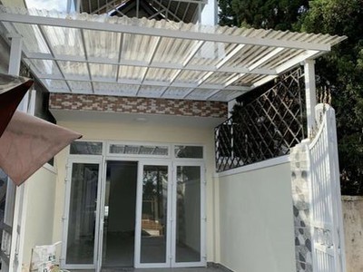 Bán nhà gân chợ bùi thi xuân 0