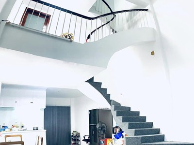 Cho thuê pjongf khép kín chính chủ t2 7156