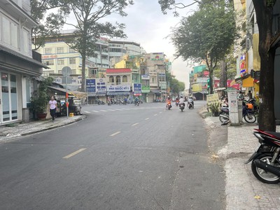 Cho thuê pjongf khép kín chính chủ t2 7158