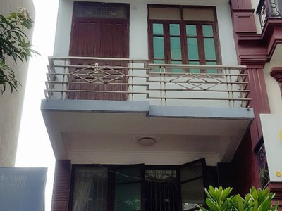 Cho thuê pjongf khép kín chính chủ t2 6734