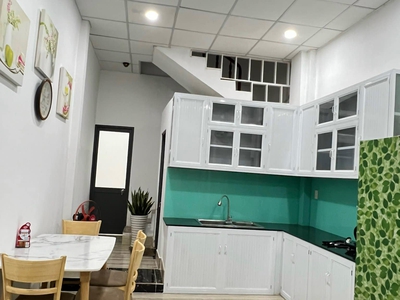 Cho thuê pjongf khép kín chính chủ t2 6749