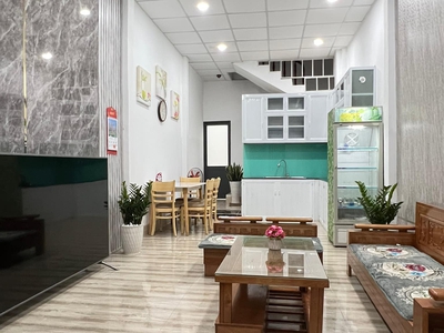 Cho thuê pjongf khép kín chính chủ t2 6748