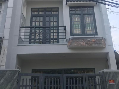 Cho thuê pjongf khép kín chính chủ t2 6741