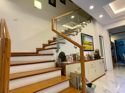 Cho thuê pjongf khép kín chính chủ t2 6651
