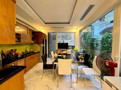 Cho thuê pjongf khép kín chính chủ t2 6654