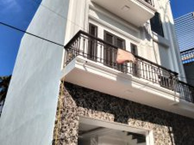 Cho thuê pjongf khép kín chính chủ t2 6805