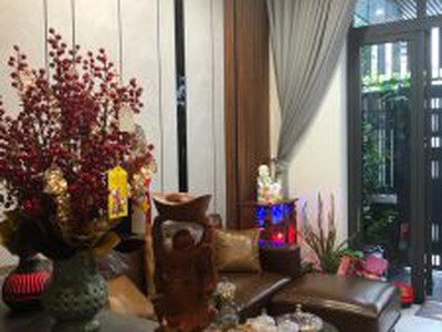 Cho thuê pjongf khép kín chính chủ t2 6873
