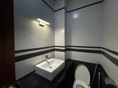 Cho thuê pjongf khép kín chính chủ t2 6833