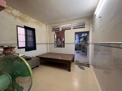 Cho thuê pjongf khép kín chính chủ t2 7256