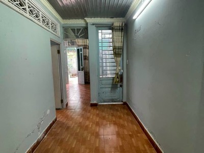 Cho thuê pjongf khép kín chính chủ t2 7418