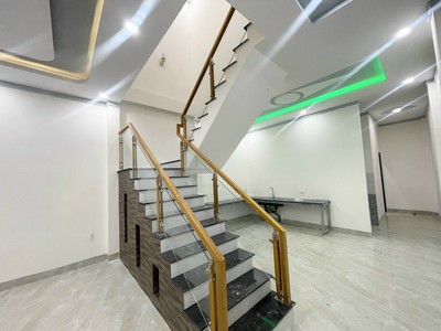 Cho thuê pjongf khép kín chính chủ t2 7185