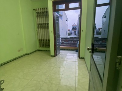 Cho thuê pjongf khép kín chính chủ t2 7403