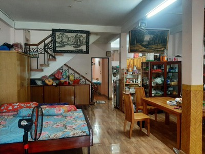 Cho thuê pjongf khép kín chính chủ t2 7289