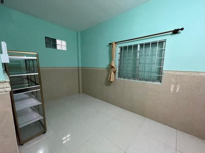 Cho thuê pjongf khép kín chính chủ t2 7330