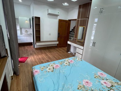 Cho thuê pjongf khép kín chính chủ t2 7344