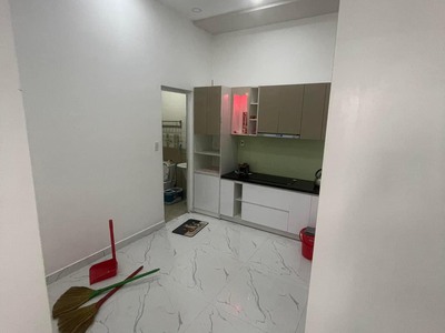 Cho thuê pjongf khép kín chính chủ t2 7348