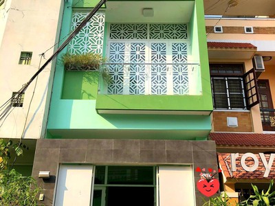 Cho thuê pjongf khép kín chính chủ t2 7398