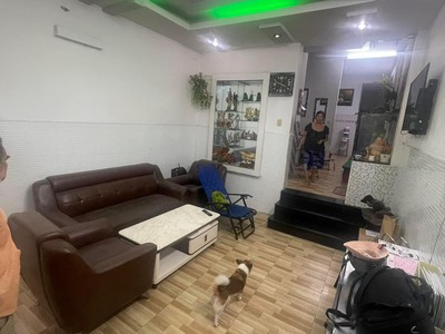 Cho thuê pjongf khép kín chính chủ t2 7490