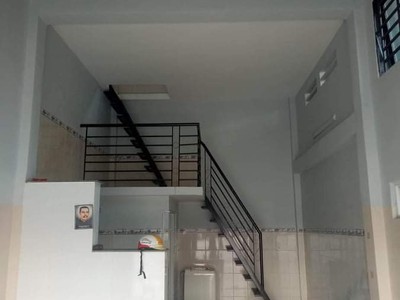 Cho thuê pjongf khép kín chính chủ t2 7353